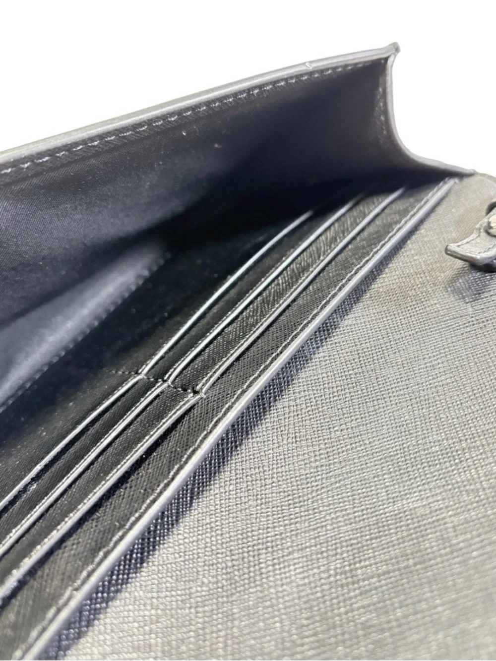Tory Burch Black Leather Emerson Wallet on Chain Clutch